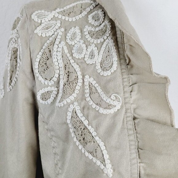 Chico's Sz 1 (Med 8) Jacket Open Front Embroidered Paisley Ruffled Trim Tan - Picture 4 of 7